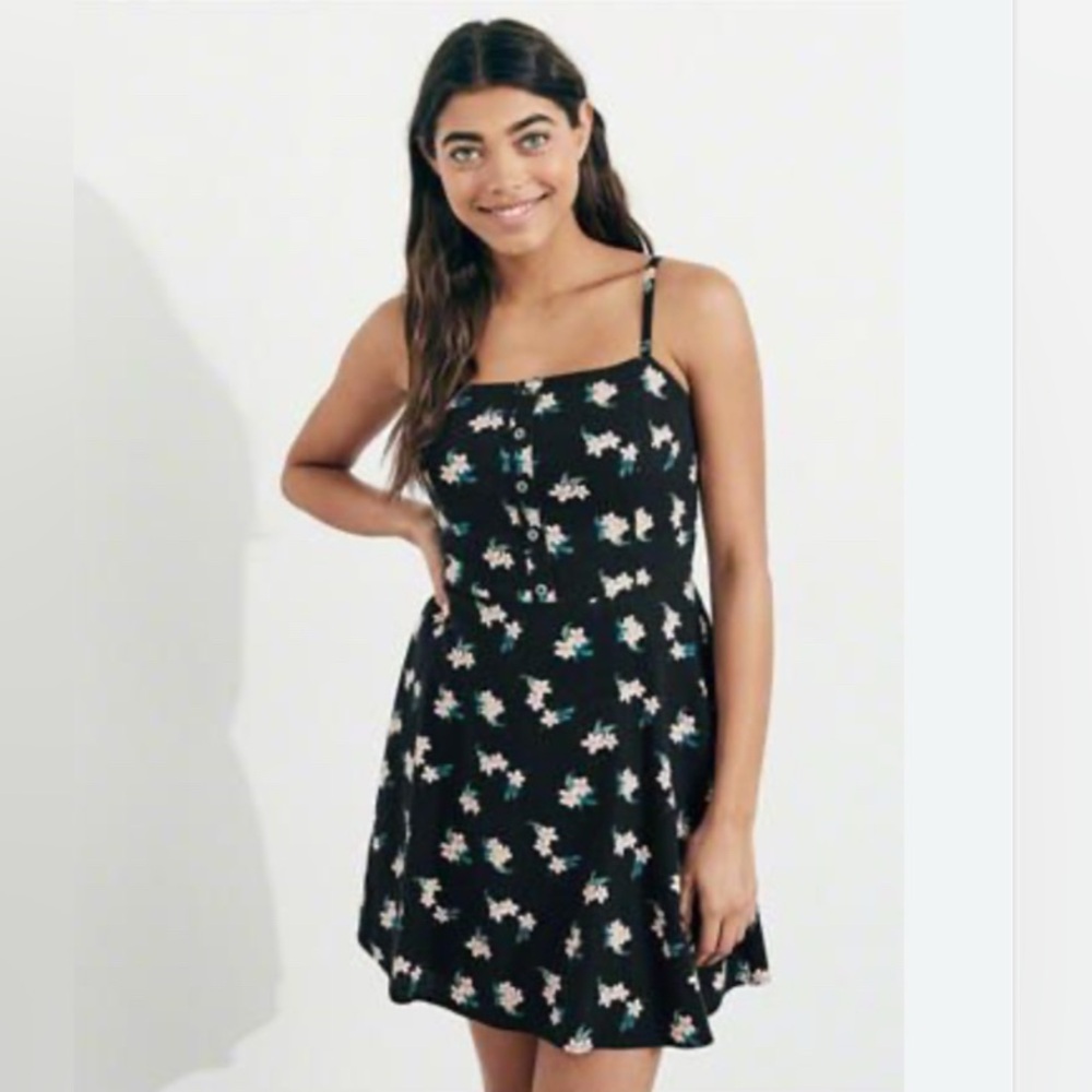 Hollister Black Floral Button Front Mini Dress Large